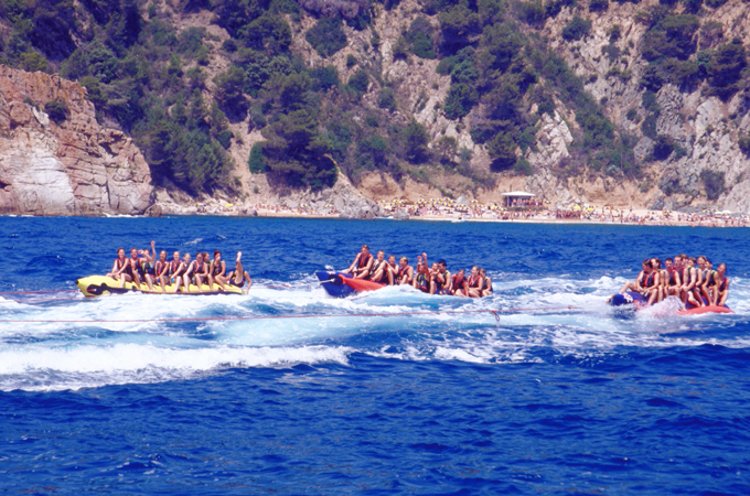 Bananaboot auf den Wellen