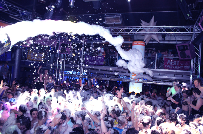Die Schaumparty im Colossos